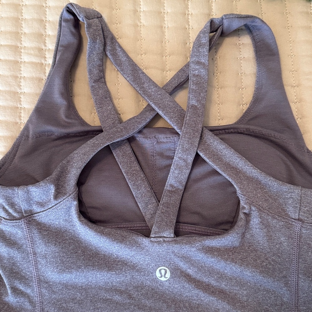 Lululemon women’s tank top, size 2 - Picture 4 of 5